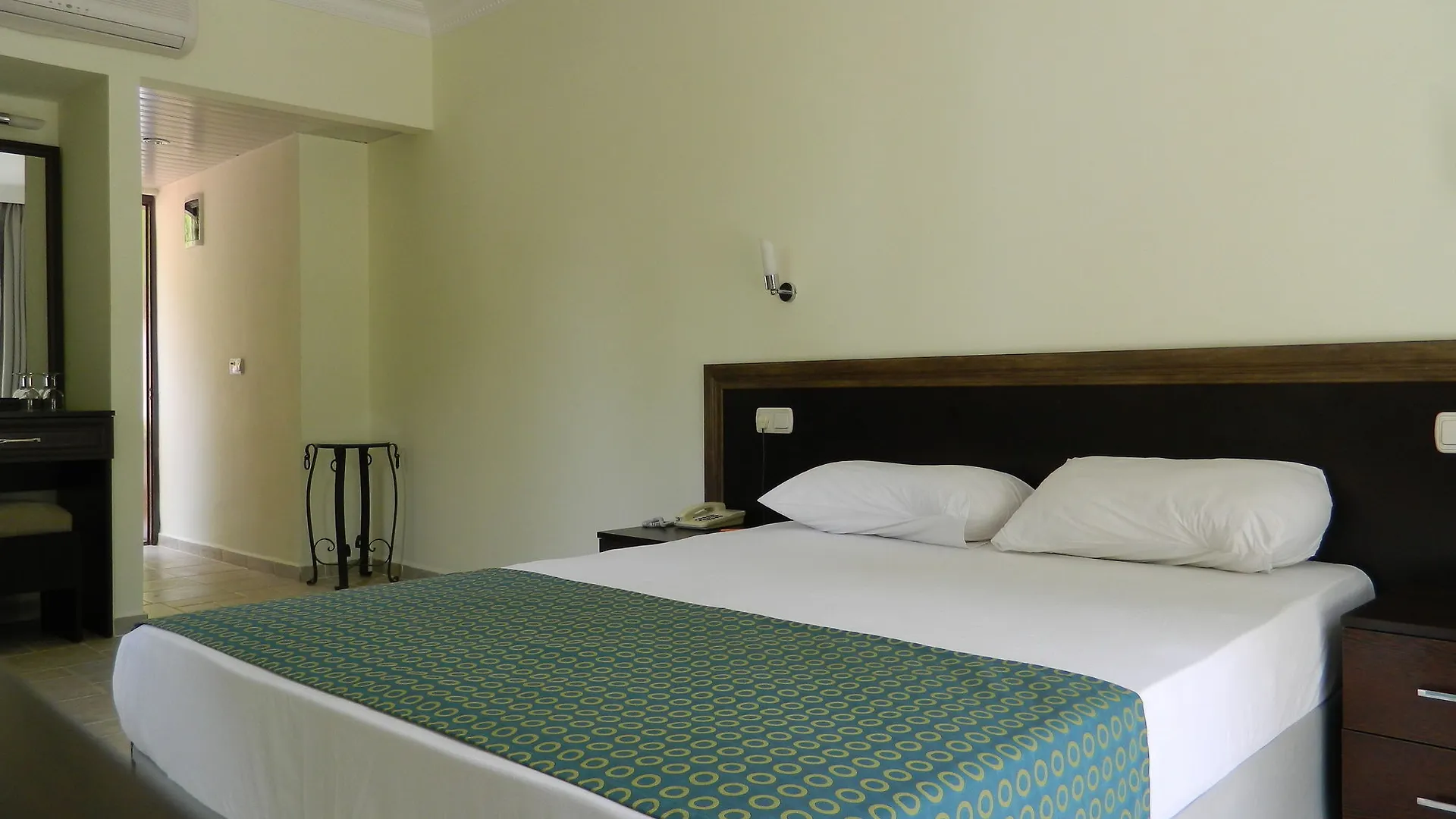 Flamingo Hotel & Spa - Pet Friendly Oludeniz 3*,